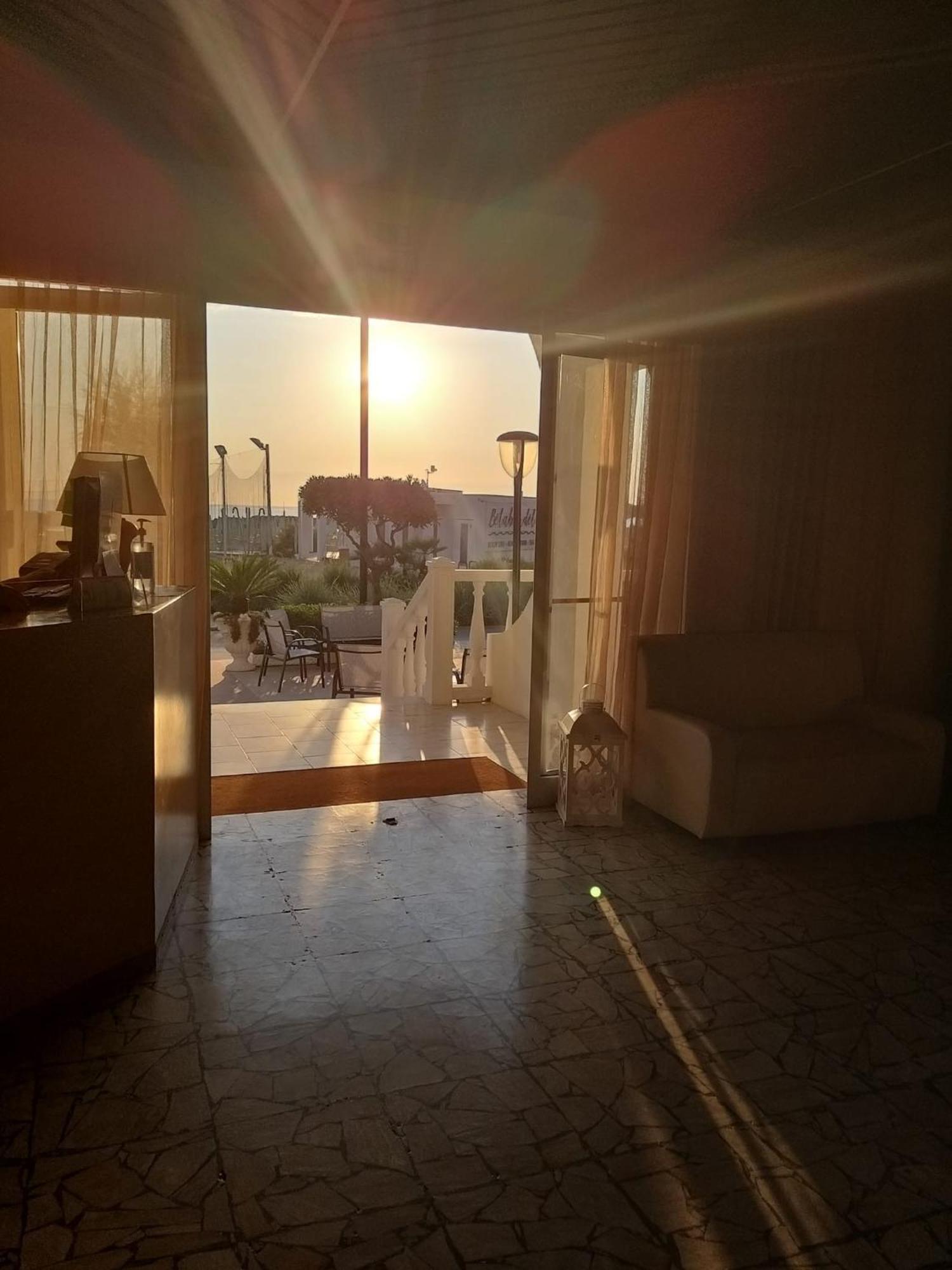Hotel Ideal Rimini Exterior photo